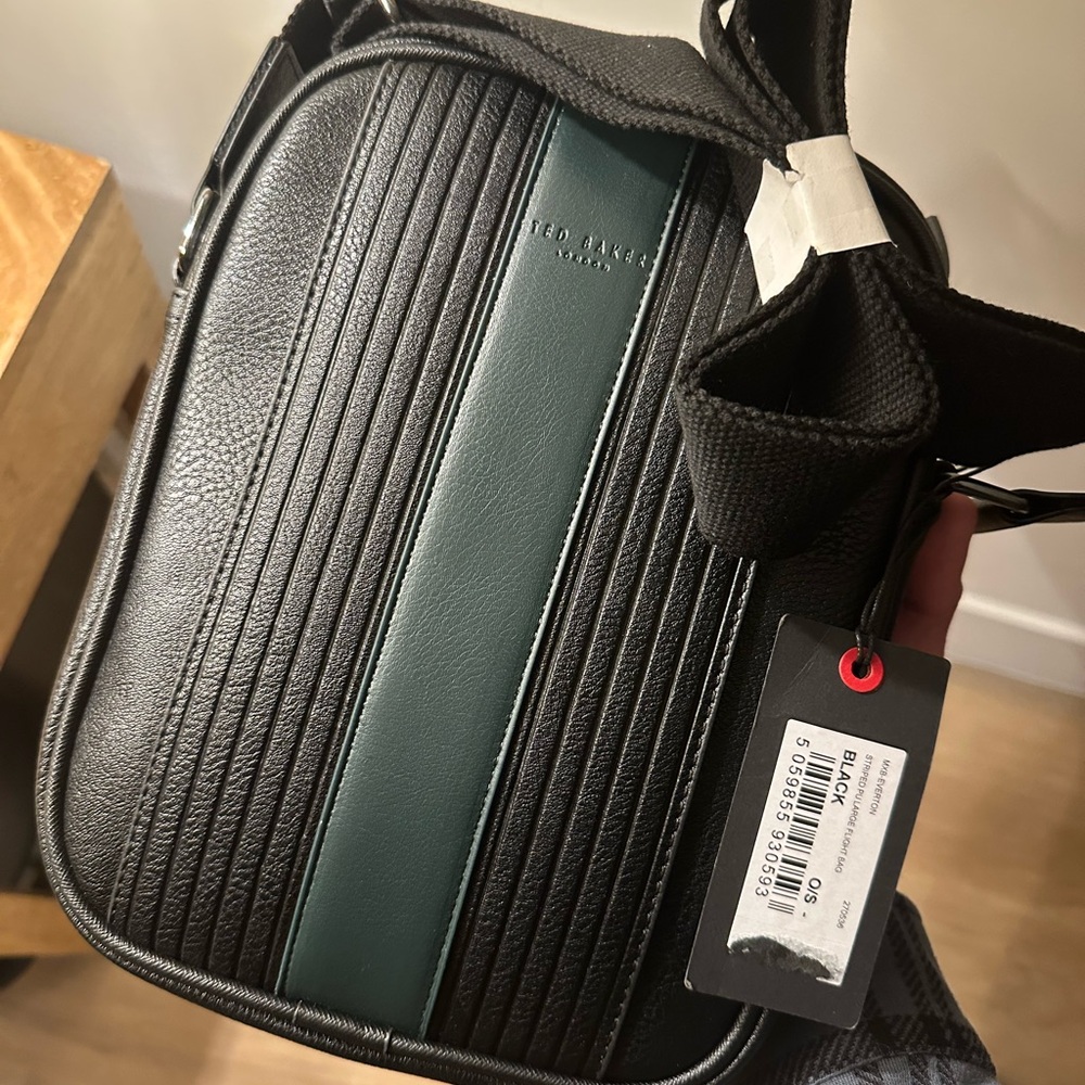 Ted Baker EVVER flight Bag